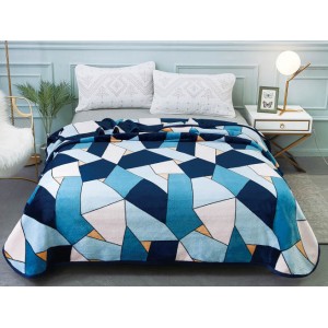 Patura pufoasa cocolino 200x230cm, 300gr/mp, Bleu-Multicolor, Forme Geometrice