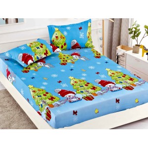 Cearsaf cu elastic, Bumbac FINET, 160/180x200cm, 2 fete de perne 50x70cm, Craciun, Jojo Home, Bleu, brazi