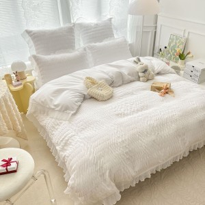 Lenjerie pat dublu,  Soft Touch CREPONAT DELUXE, 6 piese, Jojo Home, Alb