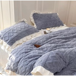 Lenjerie pentru pat dublu pufoasa CoCoLiNo cu VoLaNaSe, tip tricotaj, 4 piese, Gri deschis