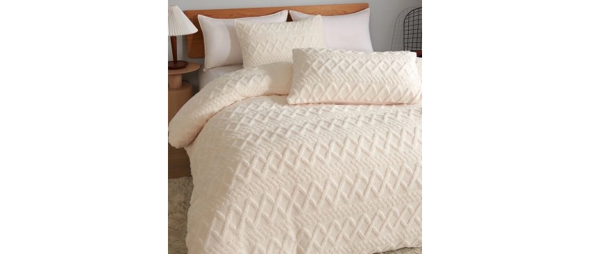 Pijamale rafinate pentru nopti speciale