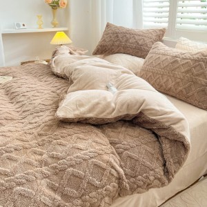 Lenjerie pentru pat dublu pufoasa CoCoLiNo, tip tricotaj, 4 piese, Maro