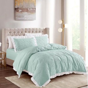 Lenjerie pat dublu,  FINET, cu Broderie si Volanase, 4 piese, cu Elastic, vernil