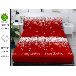 Cearsaf cu elastic tip husa din FINET pentru saltea 180x200+25cm si doua fete de perna 52x80cm, Elegant Home Pucioasa, Mos Craciun, Rosu Cearsaf cu elastic tip husa din FINET pentru saltea 180x200+25cm si doua fete de perna 52x80cm, Elegant Home Pucioasa, Mos Craciun, Rosu