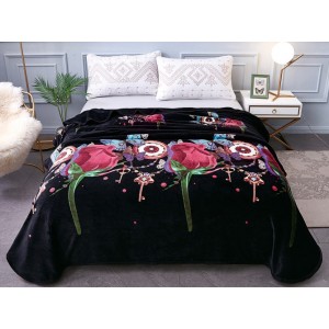 Patura pufoasa cocolino 200x230cm, 300gr/mp, Negru-Roz, Fluturi, Trandafiri