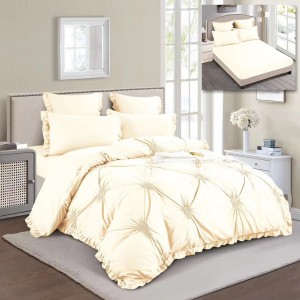 Lenjerie pat dublu,  Soft Touch, 6 piese, ELASTIC, cu VOLANASE si INIMIOARE BRODATE, Crem