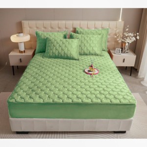 Husã matlasatã tip topper din catifea, 140x200cm + 2 fete de perna 50x70cm, verde