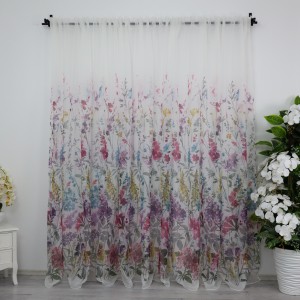 Perdea din matase imprimata, flori roz si mov, latime 3m, inaltime 200cm, cu rejansa pt bara