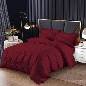 Lenjerie HoReCa, pat dublu, Damasc Finetat Deluxe cu Elastic, 4 piese, Grena