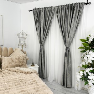 Set 2 Draperii Catifea cu insertii metalizate, Gri deschis, 200cm x 232cm , cu rejansa pentru bara