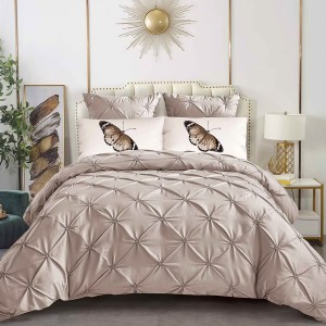 Lenjerie pat dublu, Finet Satinat Deluxe cu Pliuri Brodate, IDENTICA CU POZA, cu elastic, 6 piese, Cappuccino deschis