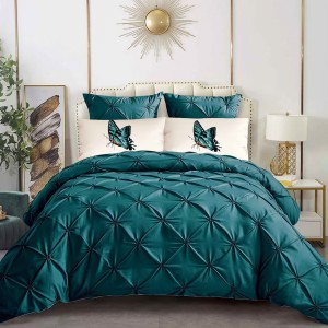 Lenjerie pat dublu, Finet Satinat Deluxe cu Pliuri Brodate, IDENTICA CU POZA, cu elastic, 6 piese, Verde Smarald