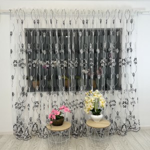 Perdea cu model brodate - 5m latime x 2.4m inaltime, cu rejansa pentru BARA, Alb-Negru