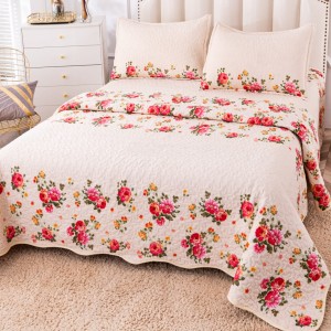 Cuvertura pat dublu, matlasata, din Catifea, 3 piese, 230x250cm, Crem, flori