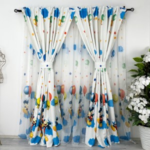 Set Perdea din Voal 3m latime x 2m inaltime si 2 bucati Draperie Satinata 1m latime x 2m inaltime, pentru copii, Mickey cu baloane