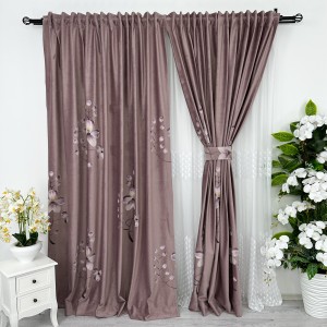 Draperie Catifea Pictata Manual, Roz, flori, 3 m latime x 2,7 m inaltime, cu rejansa pt sina