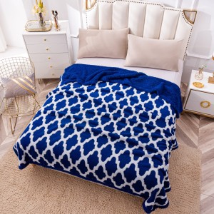 Patura CoCoLiNo cu blanita, tip Sherpa, model elegant, Albastru - Alb