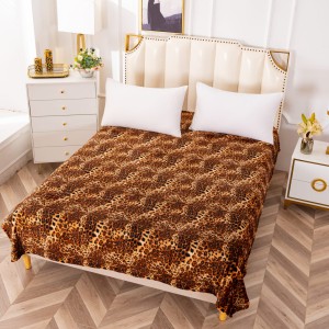 Patura pufoasa cocolino 200x230cm, 230gr, Maro, animal print