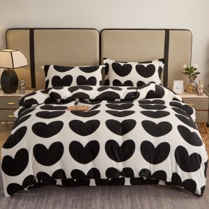 Lenjerie pat dublu, Super Pufoasa COCOLINO, 4 piese, Alb-Negru, inimioare