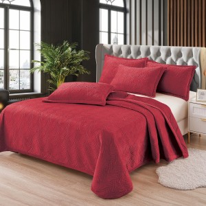Cuvertura pat dublu, 3 piese, Catifea Matlasata 230x250cm + 2 fete de perne 50x70cm, grena
