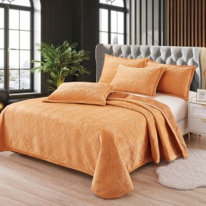 Cuvertura pat dublu, 3 piese, Catifea Matlasata 230x250cm + 2 fete de perne 50x70cm, camel
