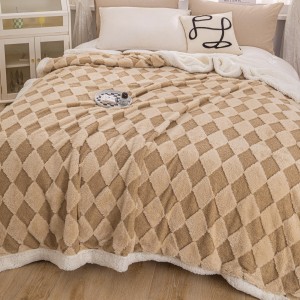 Patura CoCoLiNo cu Blanita de Iepure si Catifea Teddy, 200x230cm, cu blanita pe spate, Jojo Home, Bej