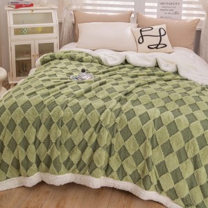 Patura CoCoLiNo cu Blanita de Iepure si Catifea Teddy, 200x230cm, cu blanita pe spate, Jojo Home, Verde