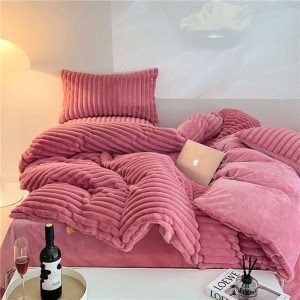 Lenjerie pat dublu, ExtraPufoasa, din Blanita artificiala de Iepure Gofrata, 4 piese, Roz