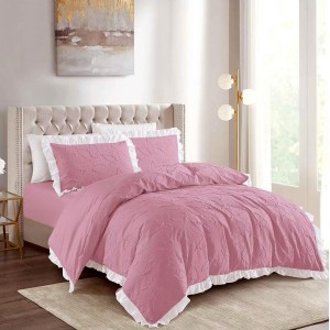 Lenjerie pat dublu,  FINET, cu Broderie si Volanase, 4 piese, cu Elastic, roz pudra