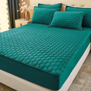 Husã matlasatã tip topper din catifea, 160x200cm + 2 fete de perna 50x70cm, verde