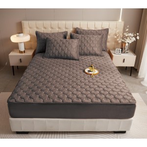 Husã matlasatã tip topper din catifea, 140x200cm + 2 fete de perna 50x70cm, maro