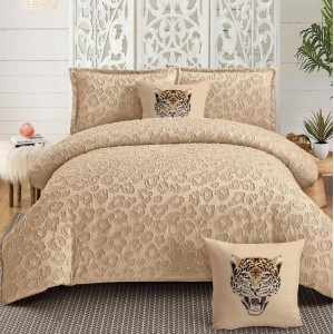 Lenjerie pat dublu, Finet Satinat Deluxe cu Smocuri Brodate, IDENTICA CU POZA, cu elastic, 4 anotimpuri, 6 piese, animal print, bej inchis