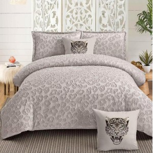 Lenjerie pat dublu, Finet Satinat Deluxe cu Smocuri Brodate, IDENTICA CU POZA, cu elastic, 4 anotimpuri, 6 piese, animal print, grej