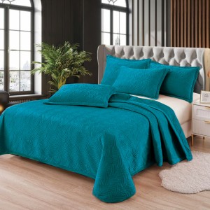 Cuvertura pat dublu, 3 piese, Catifea Matlasata 230x250cm + 2 fete de perne 50x70cm, albastru