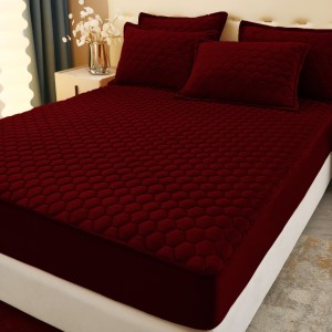 Husã matlasatã tip topper din catifea, 160x200cm + 2 fete de perna 50x70cm, grena