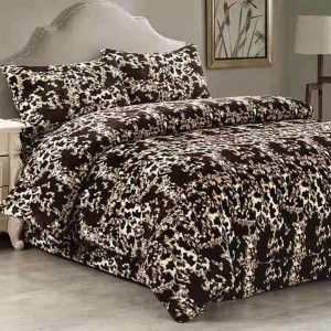 Lenjerie pat dublu, Super Pufoasa COCOLINO,cu ELASTIC, 4 piese, Bej-Maro, Animal Print