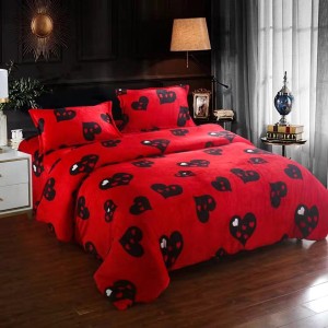 Lenjerie pat dublu, Super Pufoasa COCOLINO,cu ELASTIC, 4 piese, Rosu-Negru, inimioare