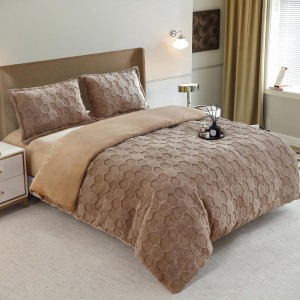 Lenjerie de Pat Dublu, CoCoLiNo Ultra Pufoasă, 4 piese, Cearșaf cu ELASTIC, cu Fagure 3D – Somn Regal în Confort Absolut, Maroniu