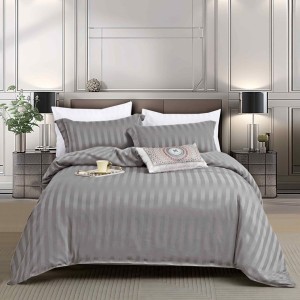 Lenjerie de Pat 1 Persoana, HoReCa, 4 Piese din Damasc Finetat - Lux, Confort și Întreținere Ușoară, Fără Călcare, Gri deschis