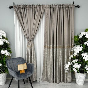 Set 2 bucati Draperie Simplicity, tip panou, Grej cu Gri, 3m latime x 232cm inaltime, cu rejansa pentru bara