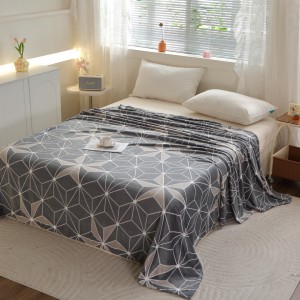 Pătură Super Soft Cocolino, 200x230 cm – Răsfăț absolut în zilele reci, Gri, steluțe, forme geometrice