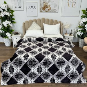 Patura pufoasa cocolino 200x230cm, 240g/mp, Alb, Mov inchis, model elegant