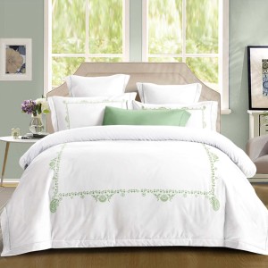 Lenjerie pat dublu, Primăvara,  FINET, Cearsaf cu Elastic 180x200cm, 4 piese, Alb, Verde, model elegant clasic - Lux Absolut, Delicatețe și Eleganță Desăvârșită