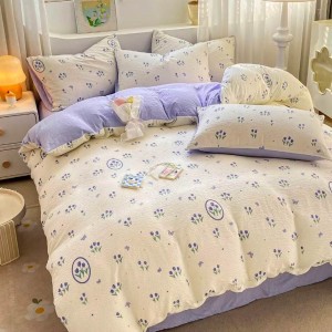 Lenjerie pat 1 PERSOANA,  Soft Touch CREPONAT DELUXE, 4 piese, cu ELASTIC, Lila, lalele