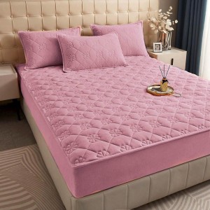 Husã matlasatã tip topper din catifea, 160x200cm + 2 fete de perna 50x70cm, roz pudra