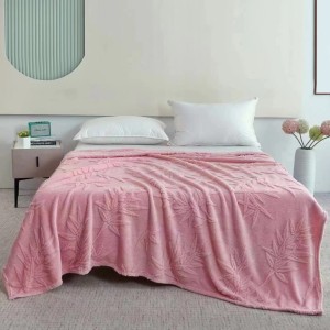 Patura CoCoLiNo, model grofat cu model in relief, 200x230cm, roz, frunze