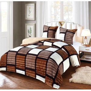 Pilota CoCoLiNo Frizzy cu blanita, matlasata, 200x230cm, cu fete de perna 60x60cm, Crem, Bej, patratele