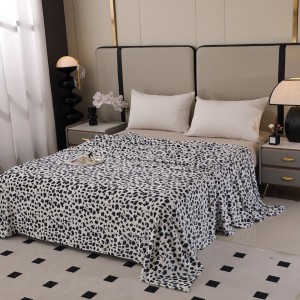 Patura pufoasa cocolino 200x230cm, 240g/mp, Alb, Gri, leopard print