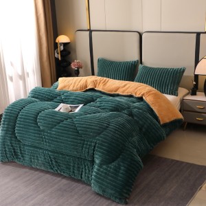 Pilota Groasă cu Fața din Blăniță Artificială de Iepure și Dos din Blăniță Sherpa Maro, Umplutură Vatelină Siliconică, 200x230 cm + 2 fete de perna 50x70cm - Confort Termic Premium și Eleganță pentru Nopți Racoroase, Verde