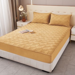 Husă Matlasată Tip Topper din Catifea 180x200cm, cu 2 Fețe de Pernă 50x70cm -  Somn Odihnitor și Susținere pentru Spate, Bej inchis